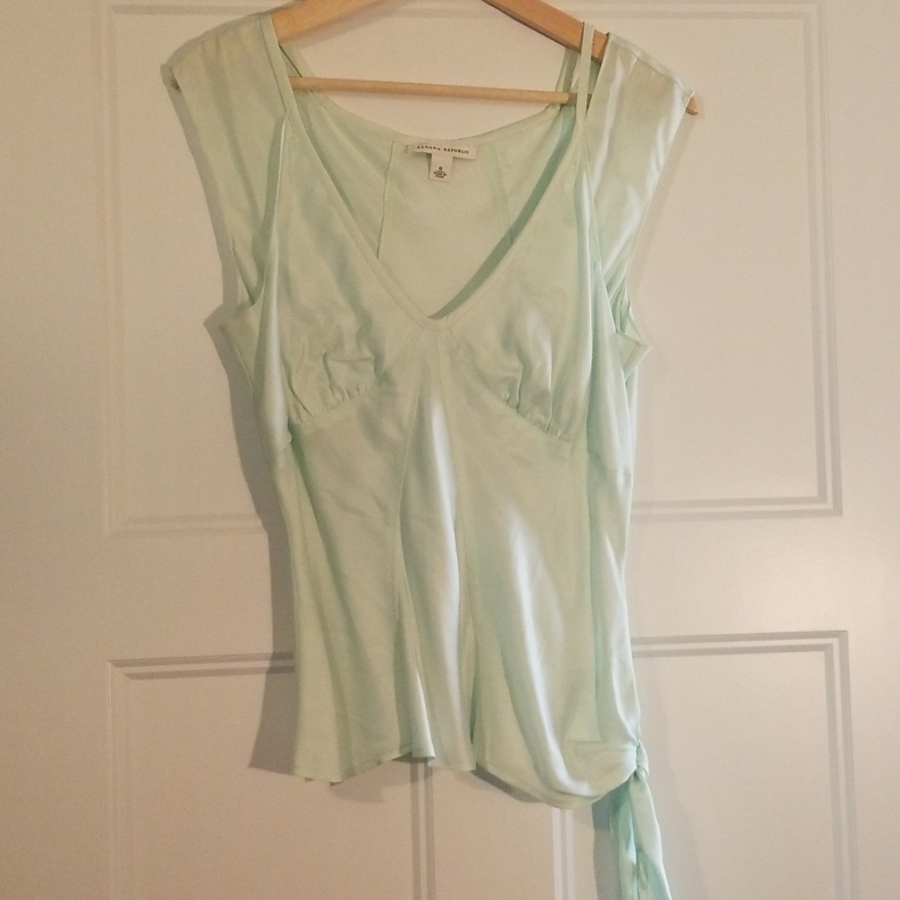Banana Republic mint green top